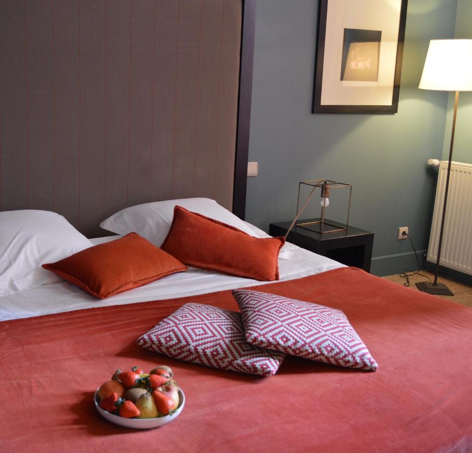 Chateau De La Pomarede Hotel ภายนอก รูปภาพ
