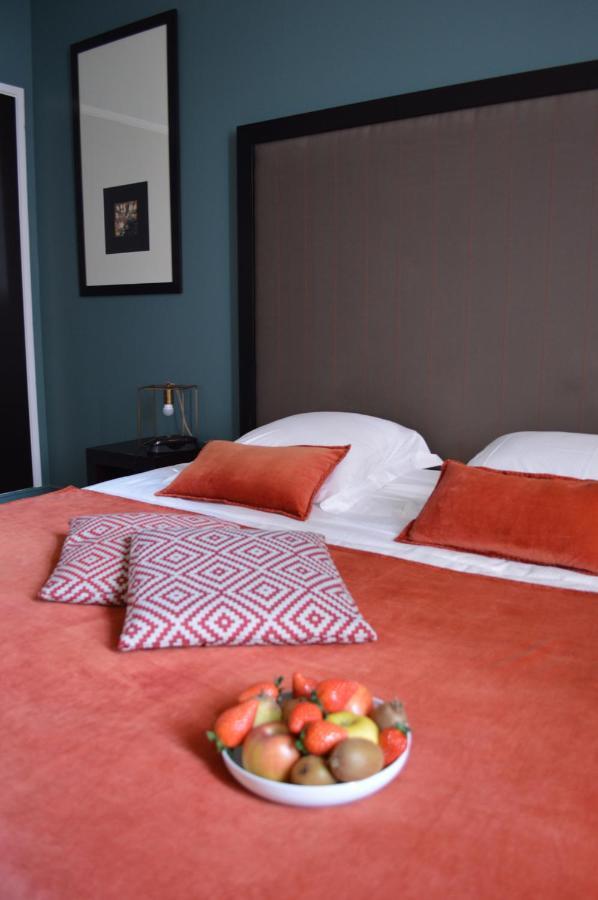 Chateau De La Pomarede Hotel ภายนอก รูปภาพ